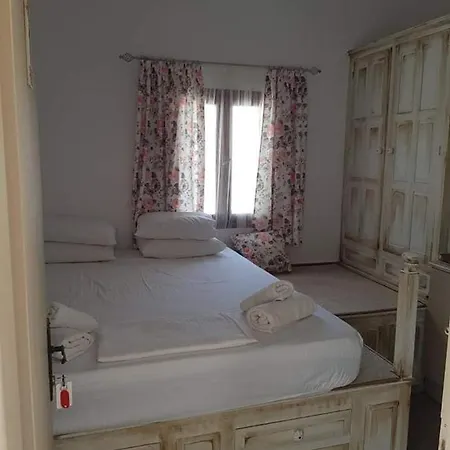 Soultana * Lindos (Rhodes)